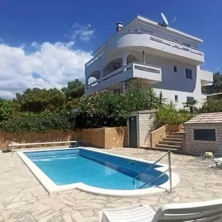 Hotel apartamentowy West Point *